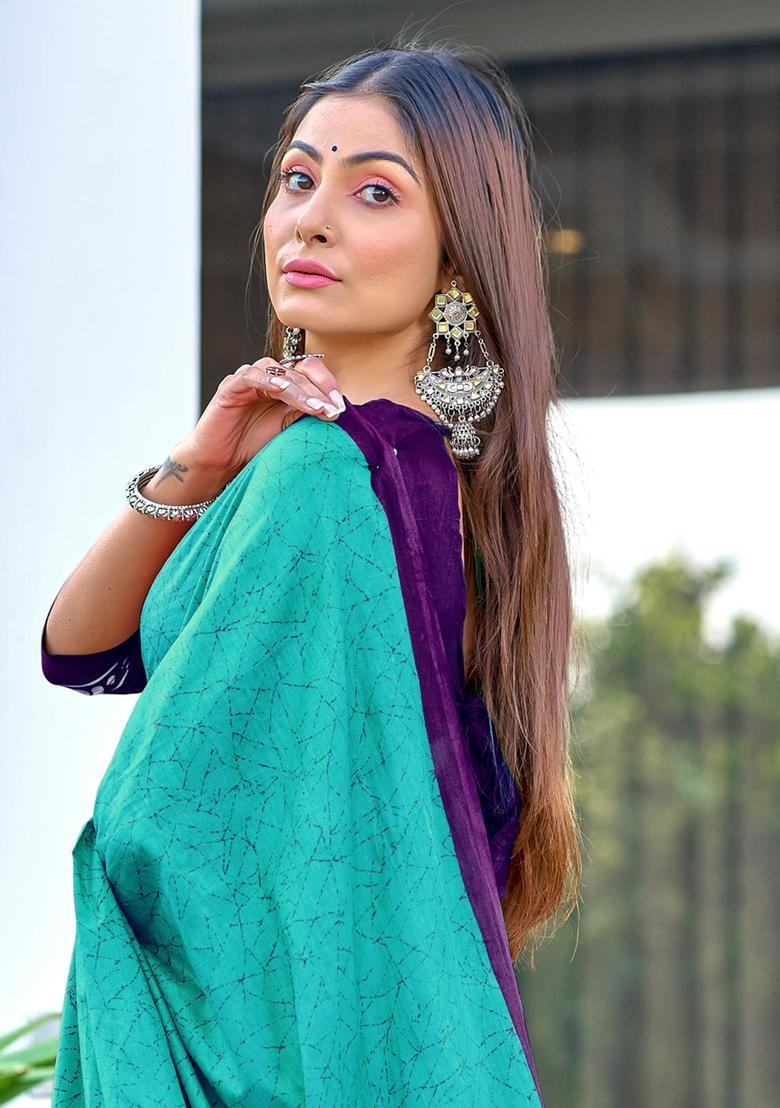 Green Printed Cotton Saree Set - Indya