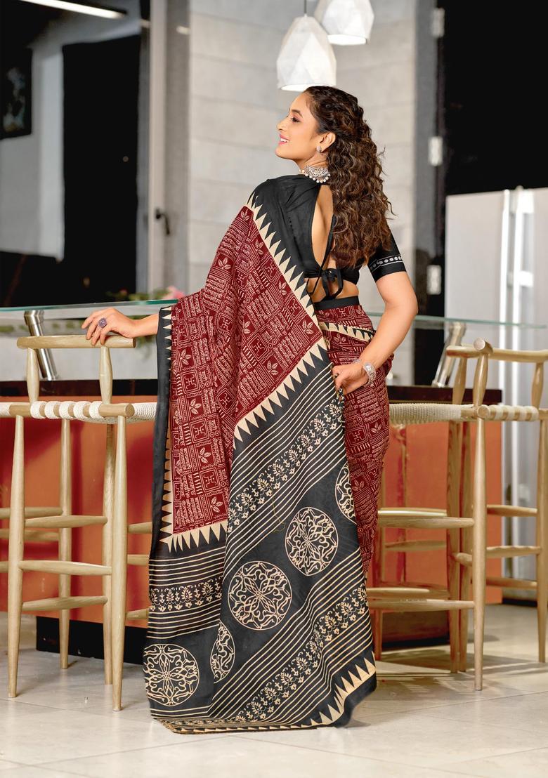 Red Geometric Print Cotton Saree Set - Indya