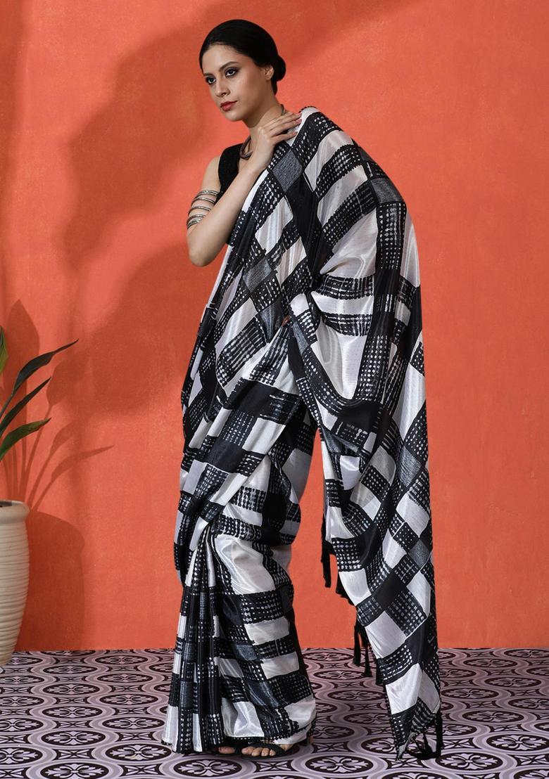 Black Checked Chinon Saree Set - Indya