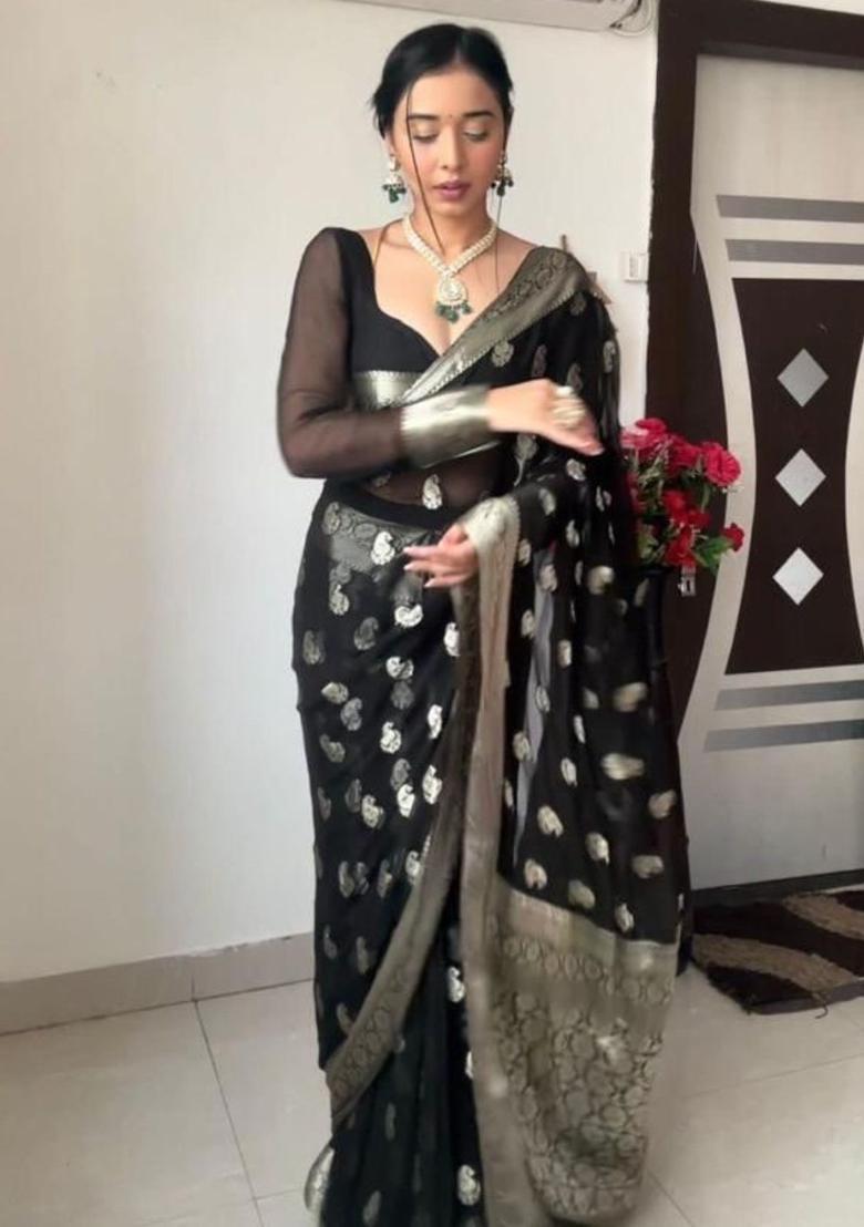 Black Printed Jacquard Saree Set - Indya