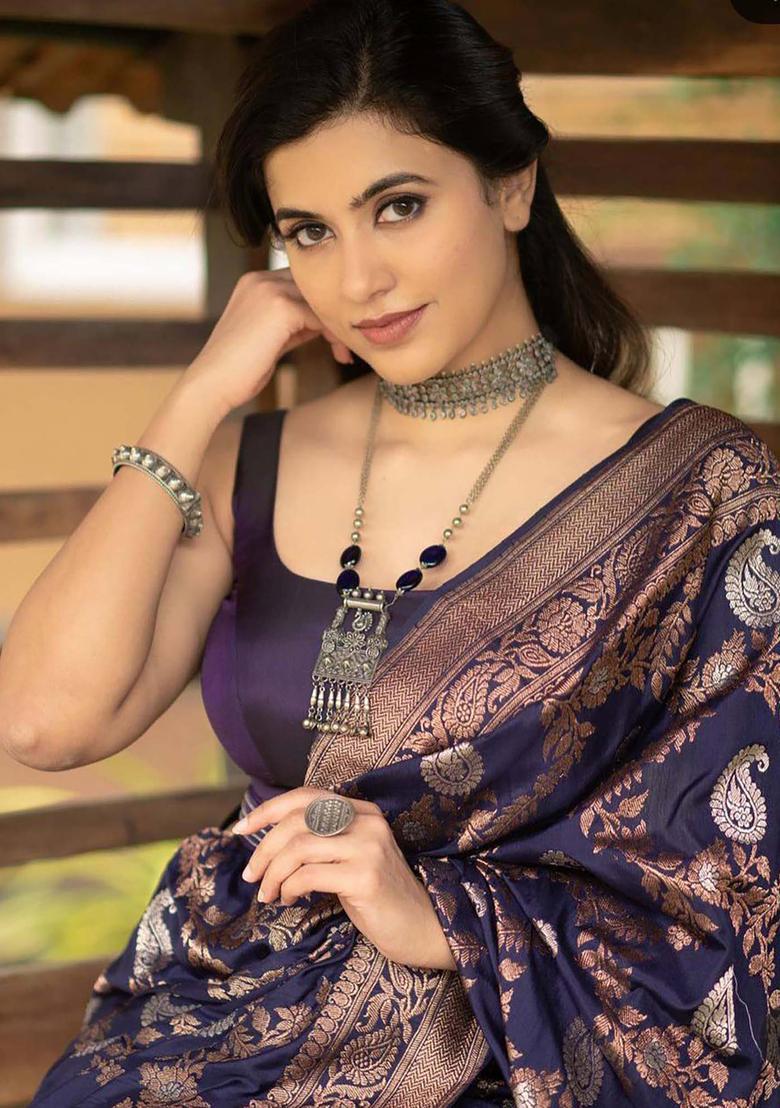 Navy Blue Woven Silk Blend Saree Set - Indya
