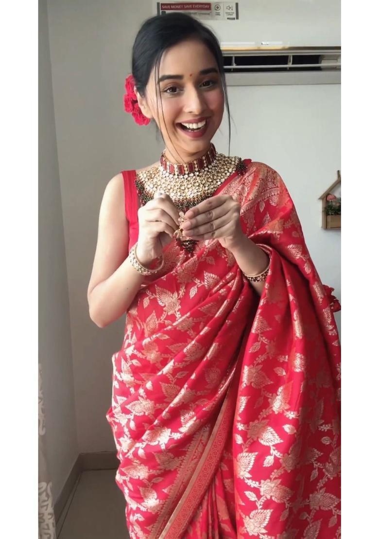 Red Printed Jacquard Saree Set - Indya