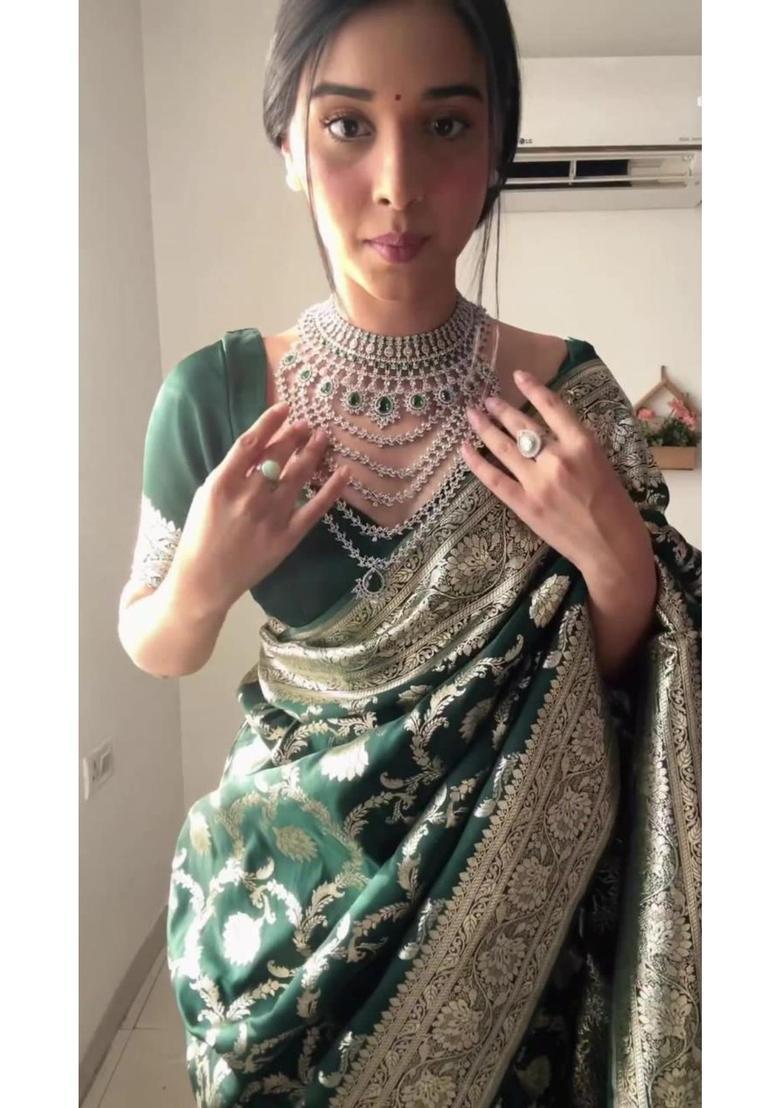 Green Printed Jacquard Saree Set - Indya