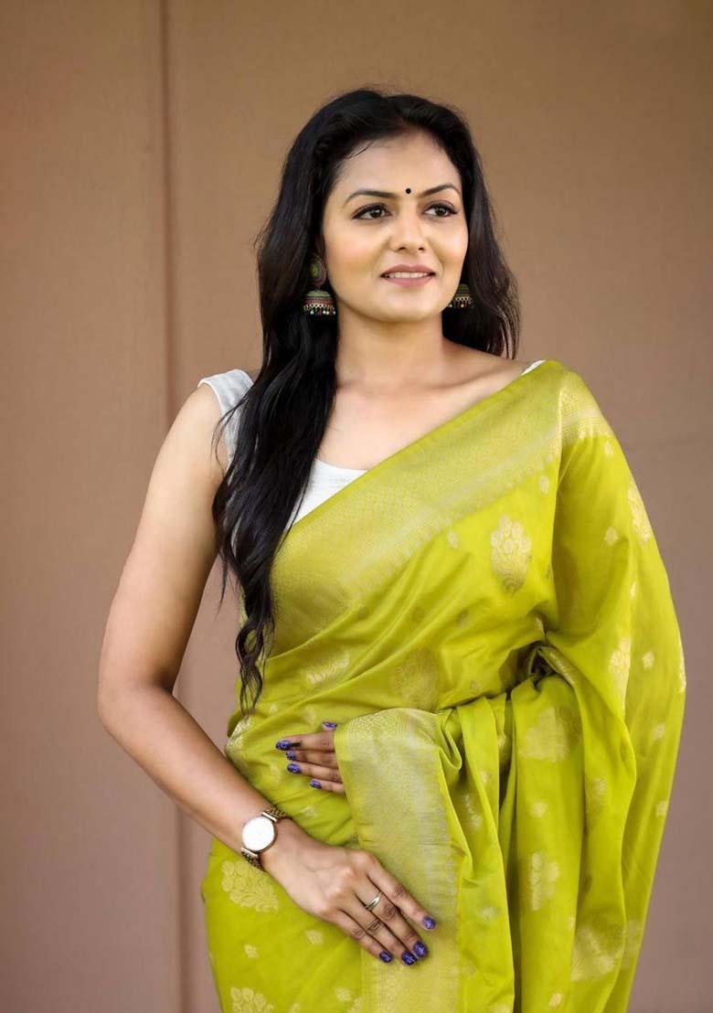Green Woven Silk Blend Saree Set - Indya