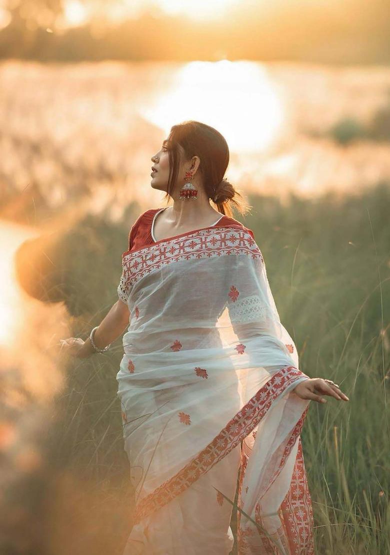 White Woven Silk Blend Saree Set - Indya