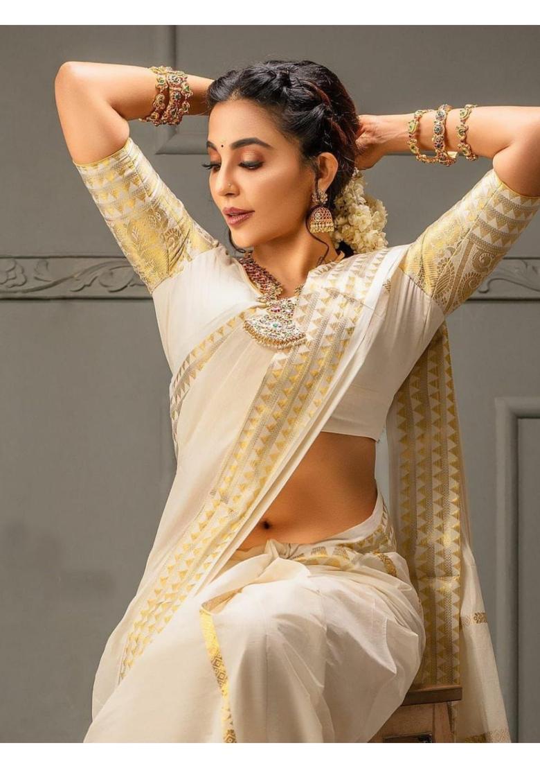 Cream Woven Jacquard Saree Set - Indya