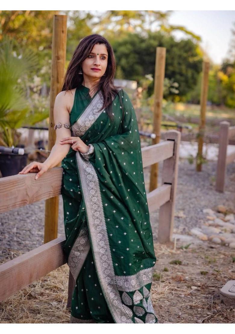 Green Woven Jacquard Saree Set - Indya