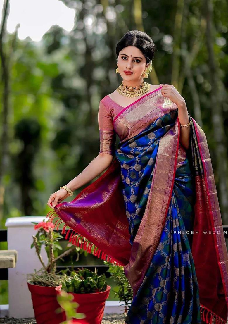 Blue Woven Silk Blend Saree Set - Indya