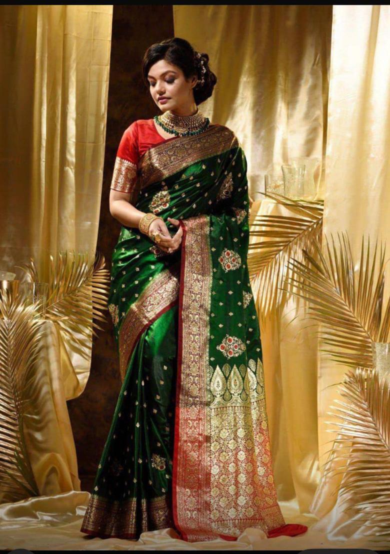 Green Woven Jacquard Saree Set - Indya