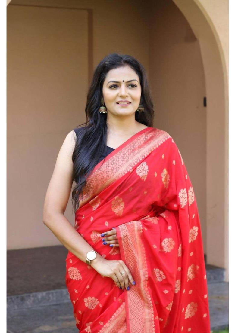 Red Woven Silk Blend Saree Set - Indya