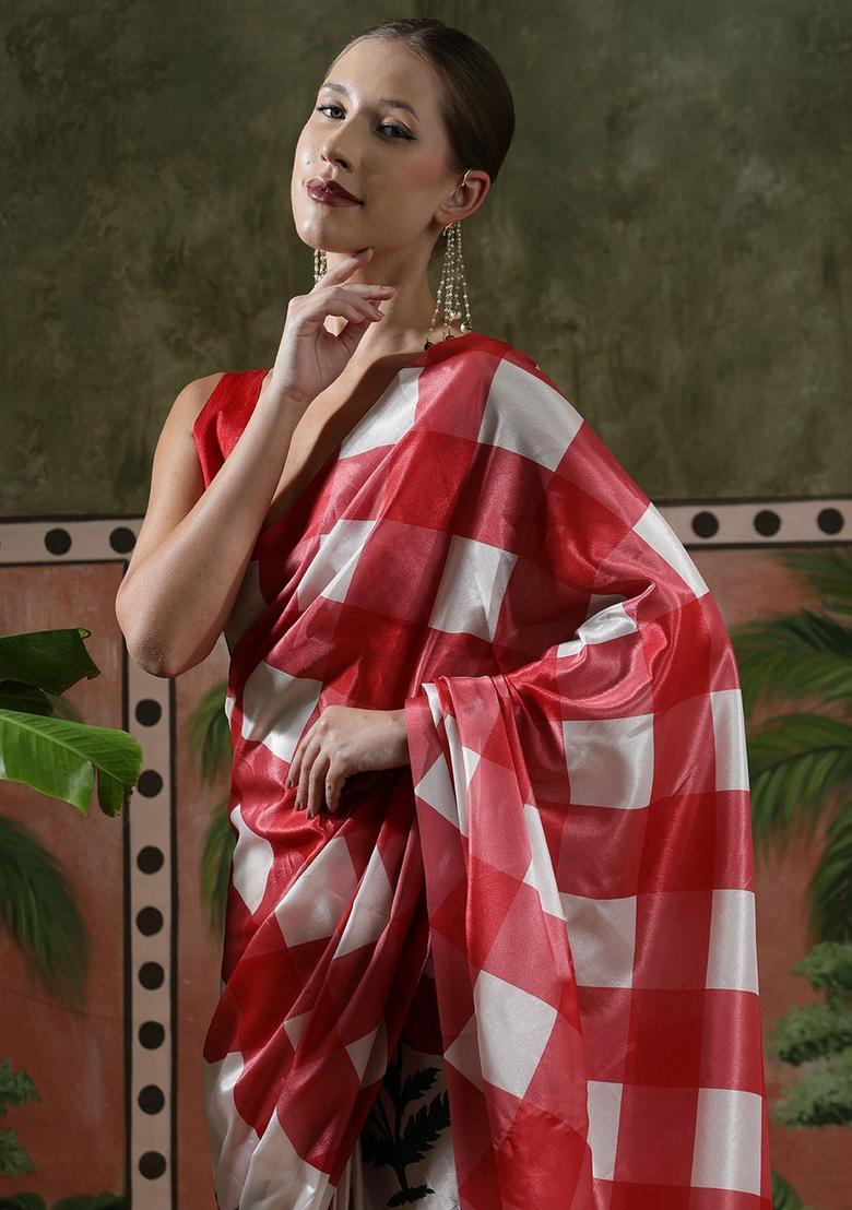 Red Checked Chinon Saree Set - Indya
