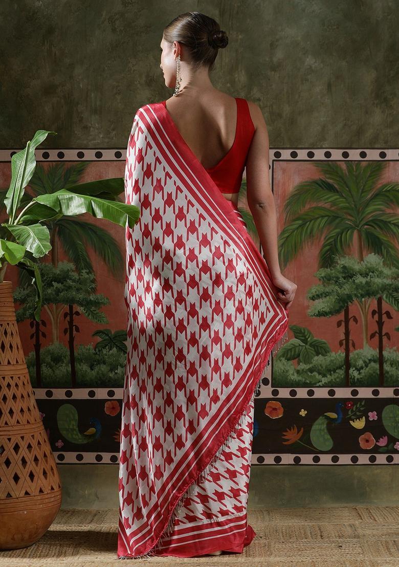 Red Geometric Print Chinon Saree Set - Indya