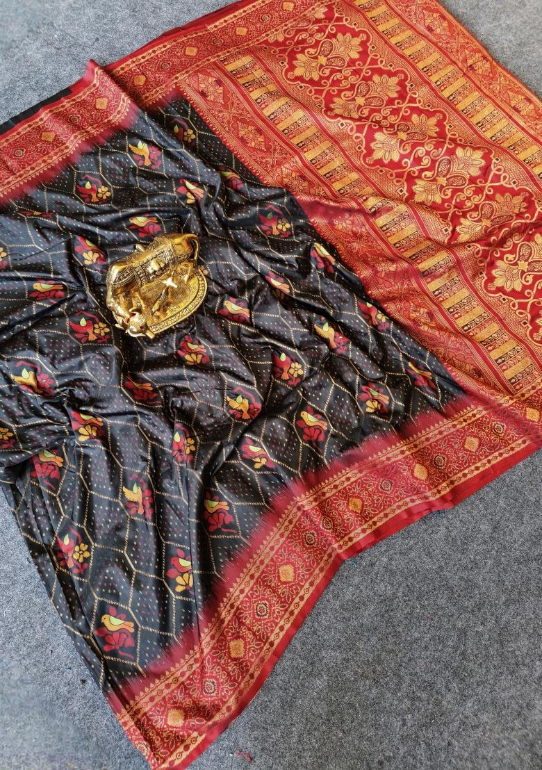 Red Woven Silk Blend Saree Set - Indya