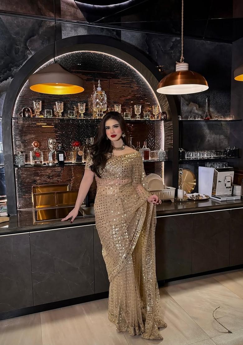 Cream Solid Net Saree Set - Indya