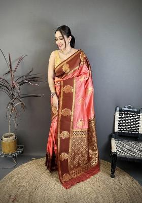 Peach&nbsp; Zari Work Silk Blend Saree Set