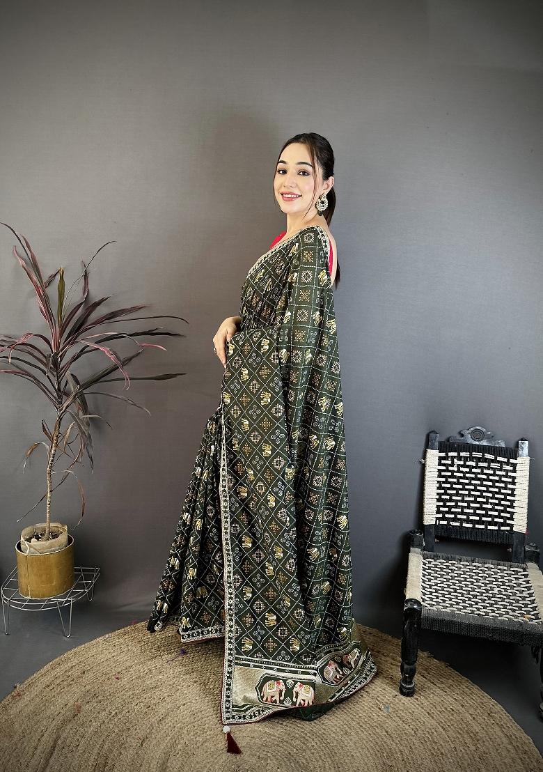 Dark Green Bandhani Silk Blend Saree Set - Indya