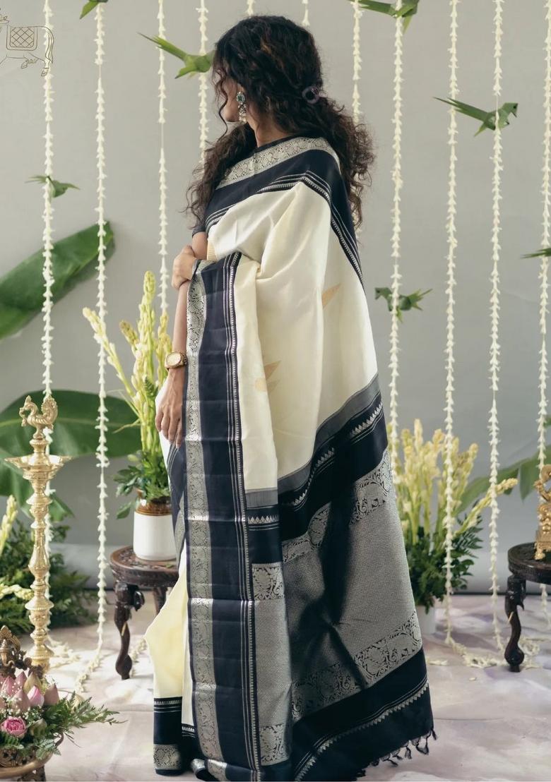 Cream Printed Silk Blend Saree Set - Indya