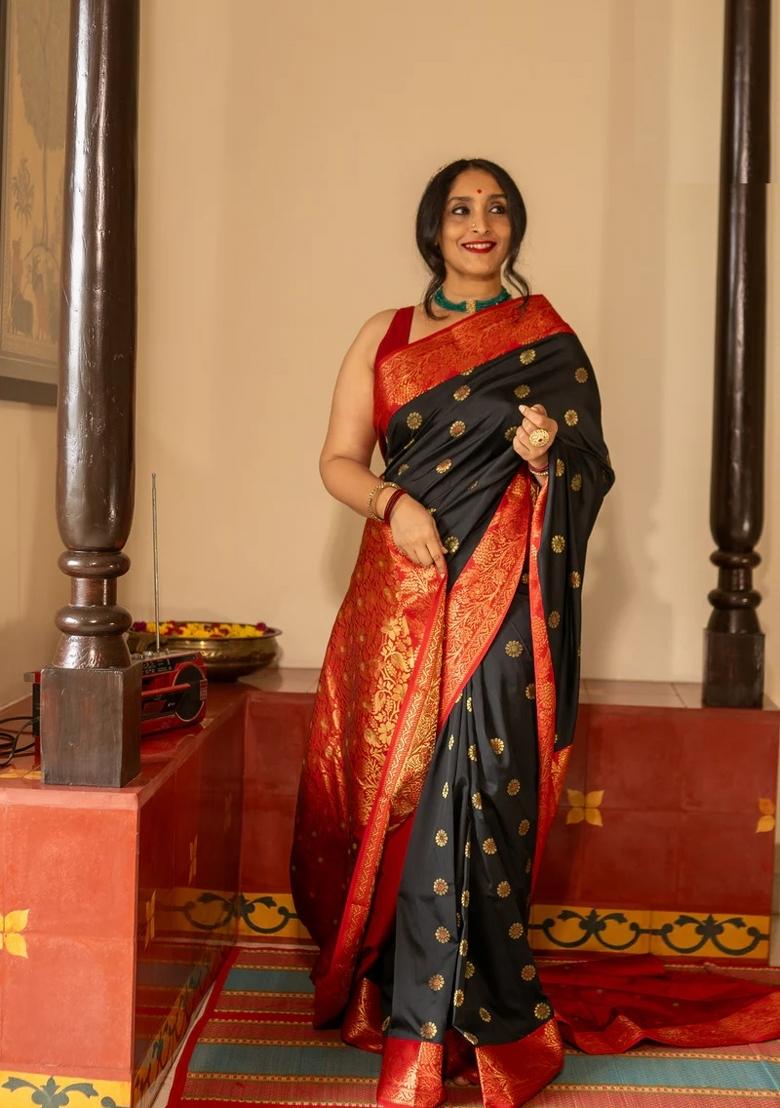 Black Printed Silk Blend Saree Set - Indya