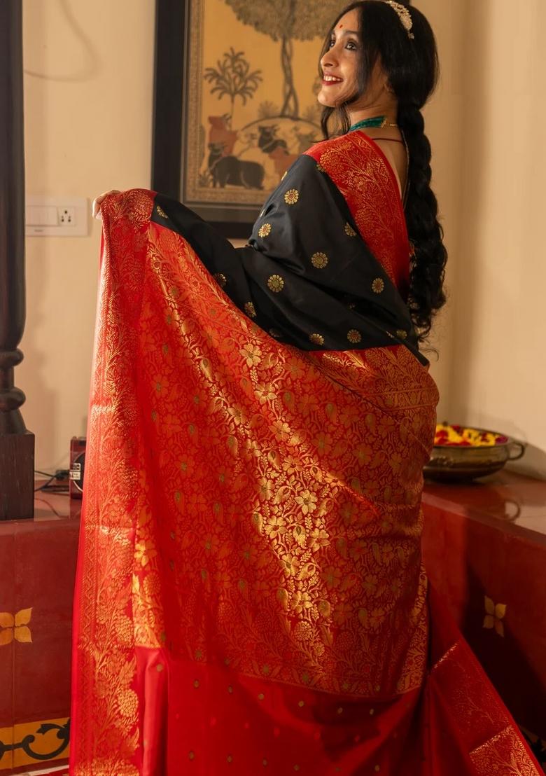 Black Printed Silk Blend Saree Set - Indya