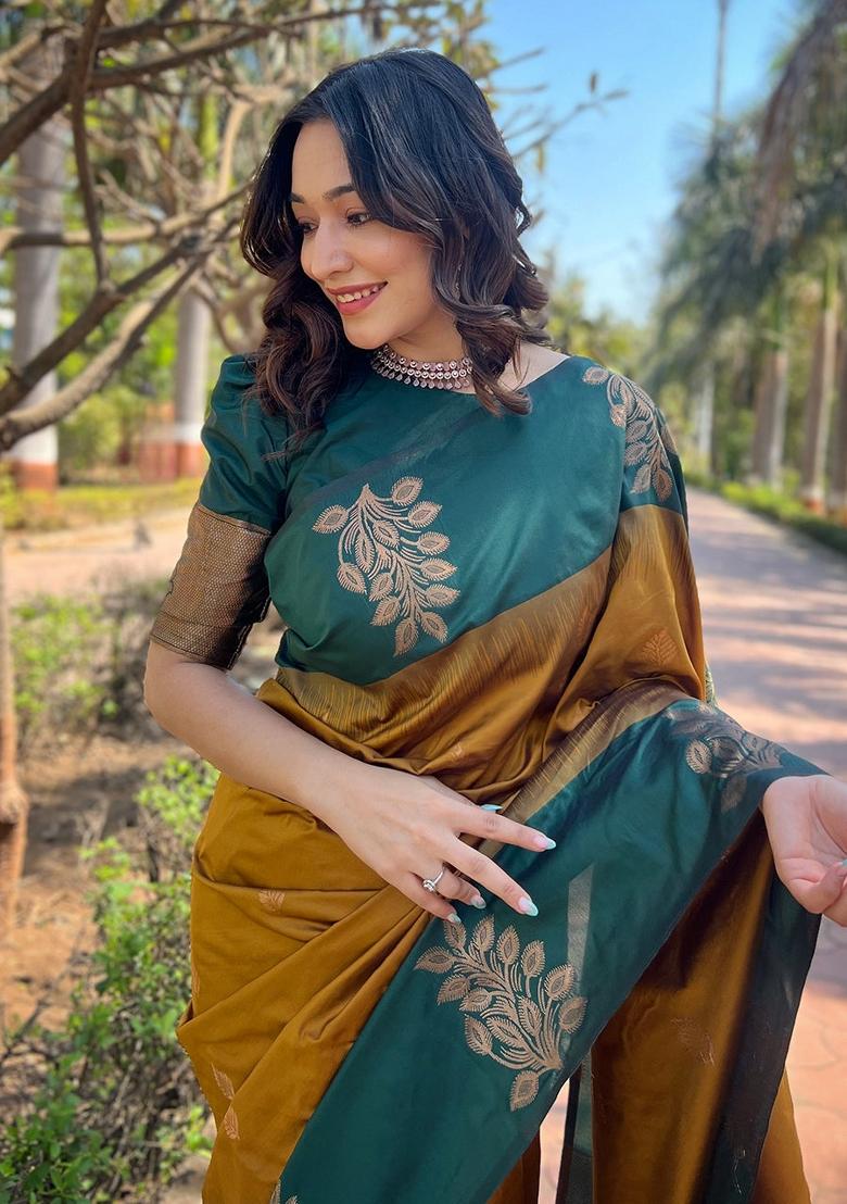 Mustard Printed Silk Blend Saree Set - Indya