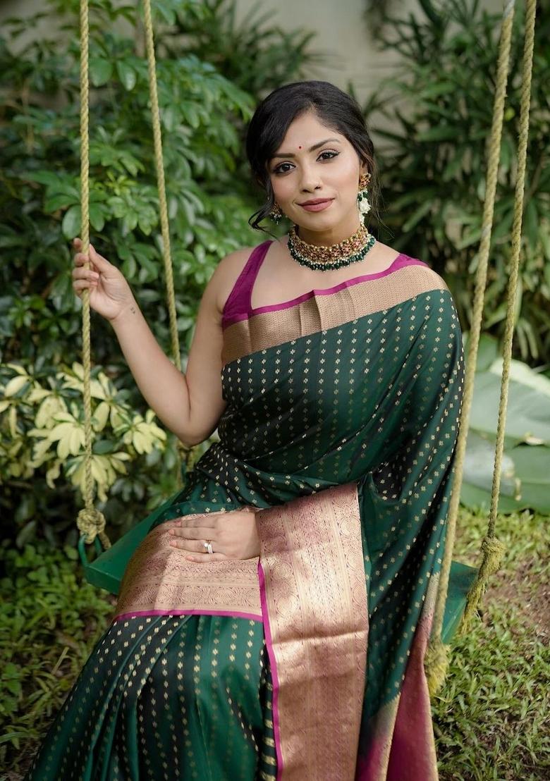 Green Printed Silk Blend Saree Set - Indya