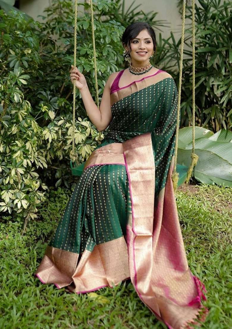 Green Printed Silk Blend Saree Set for Diwali and Festive Wear - Indya