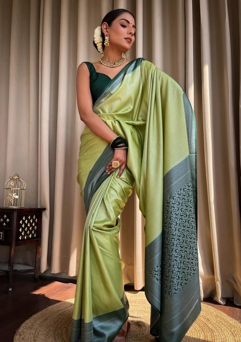 Pista Printed Silk Blend Saree Set - Indya