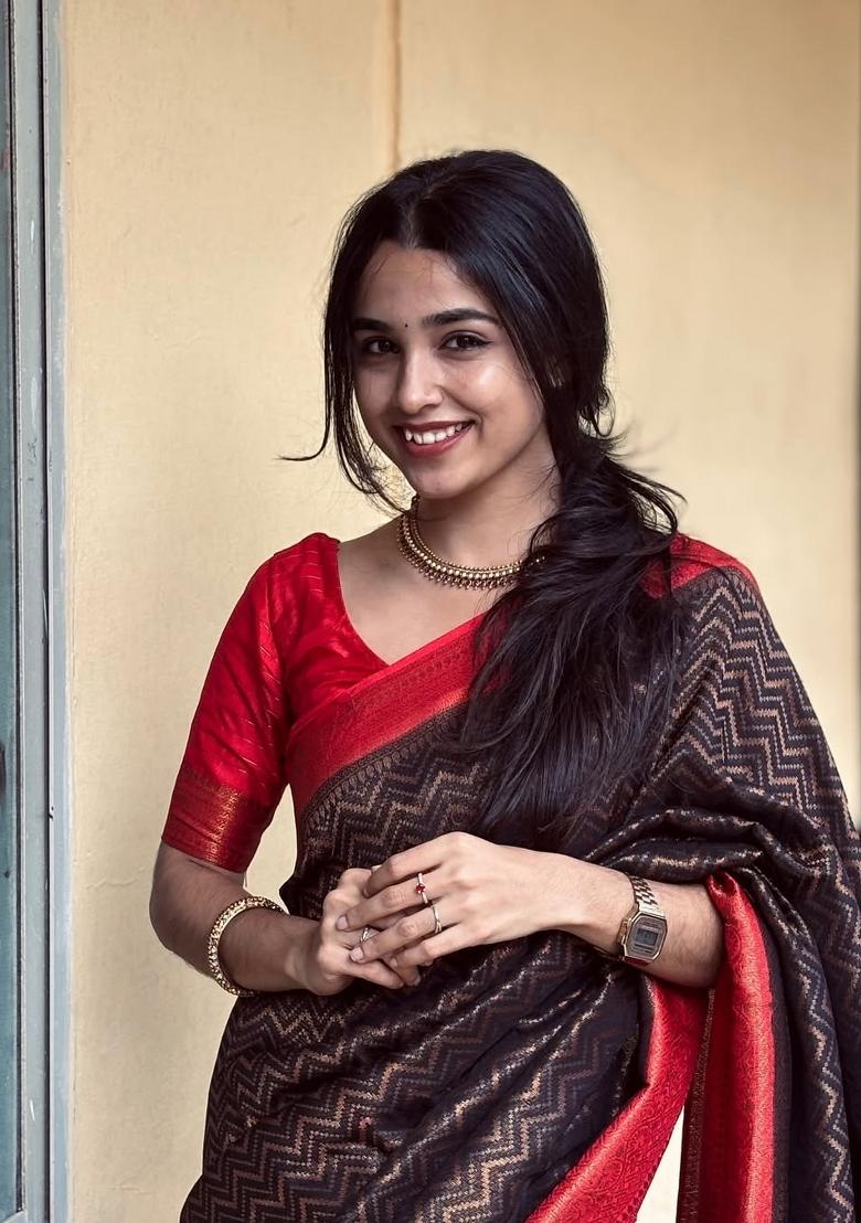 Black Printed Silk Blend Saree Set - Indya