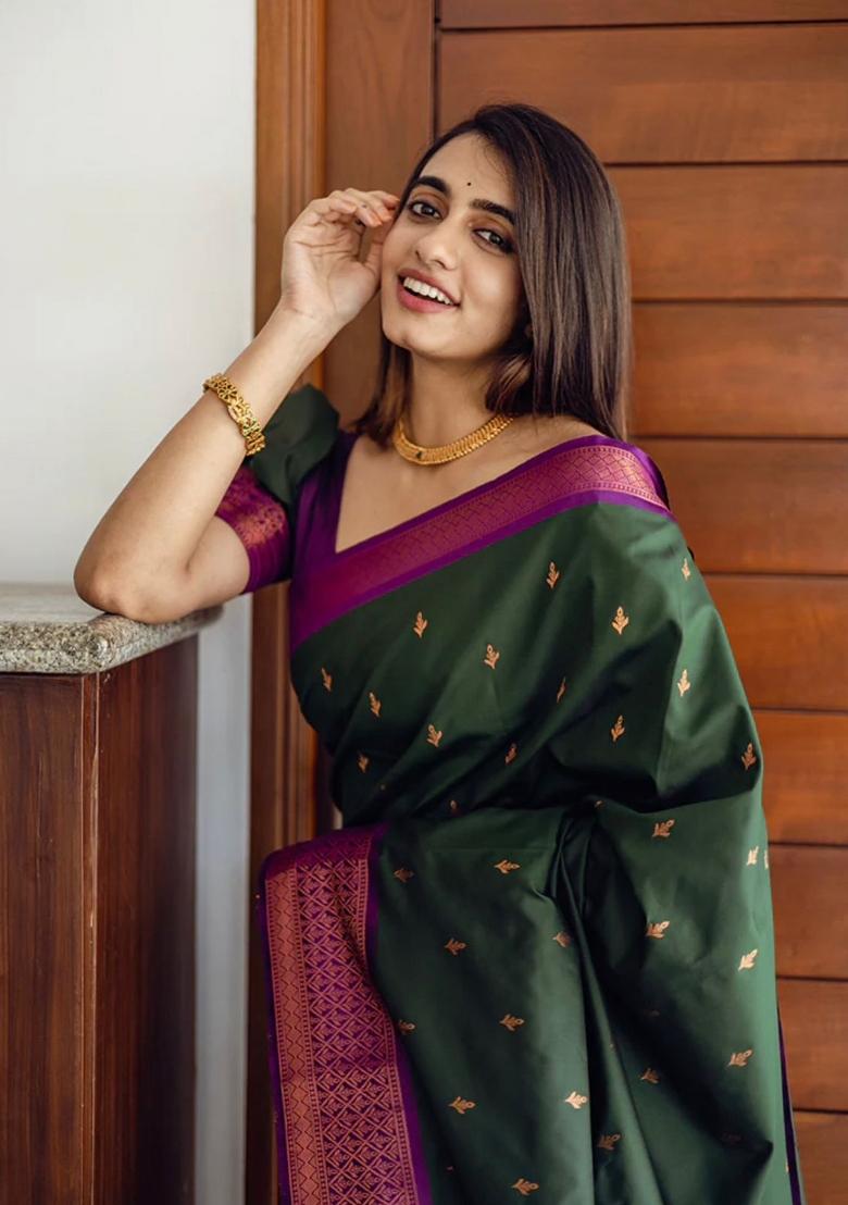 Green Printed Silk Blend Saree Set - Indya