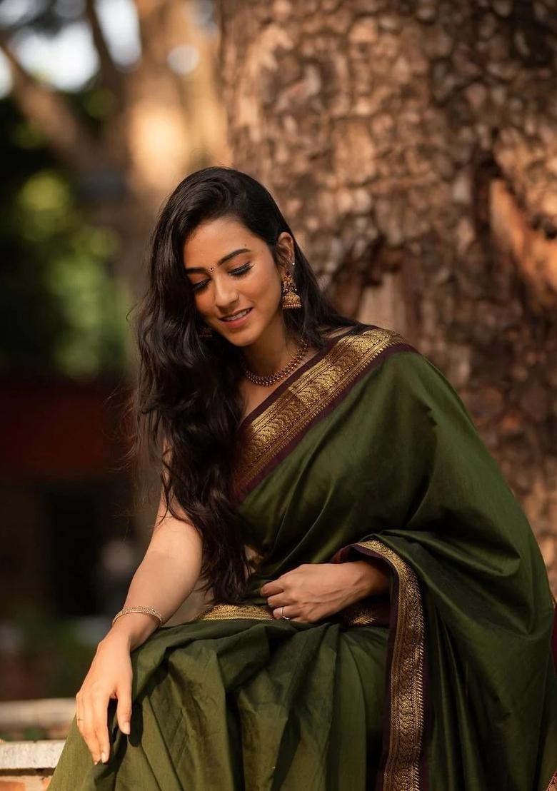 Green Printed Silk Blend Saree Set - Indya