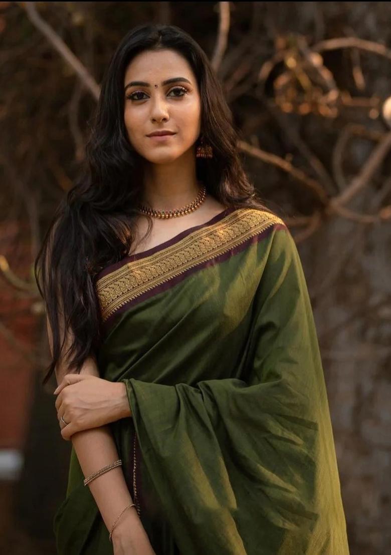 Green Printed Silk Blend Saree Set - Indya