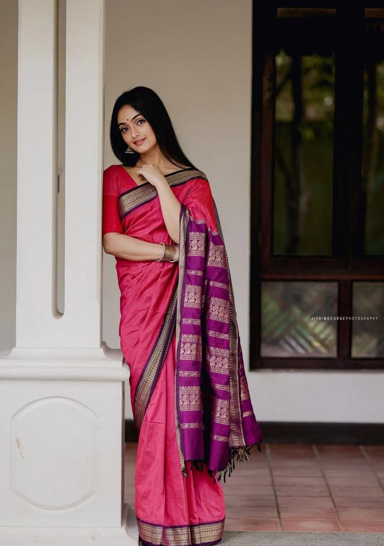 Light Pink Printed Silk Blend Saree Set - Indya