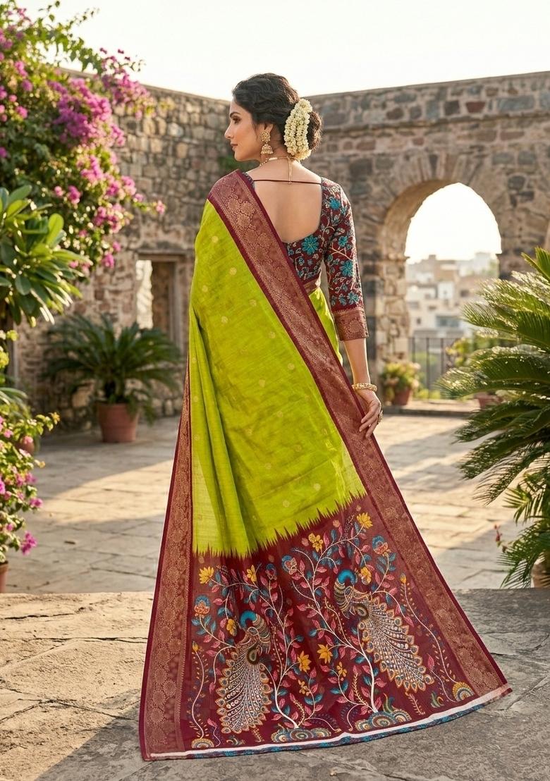 Green Jacquard Silk Blend Saree Set - Indya