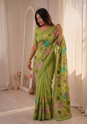 Pista Embroidered Crunchy Saree Set