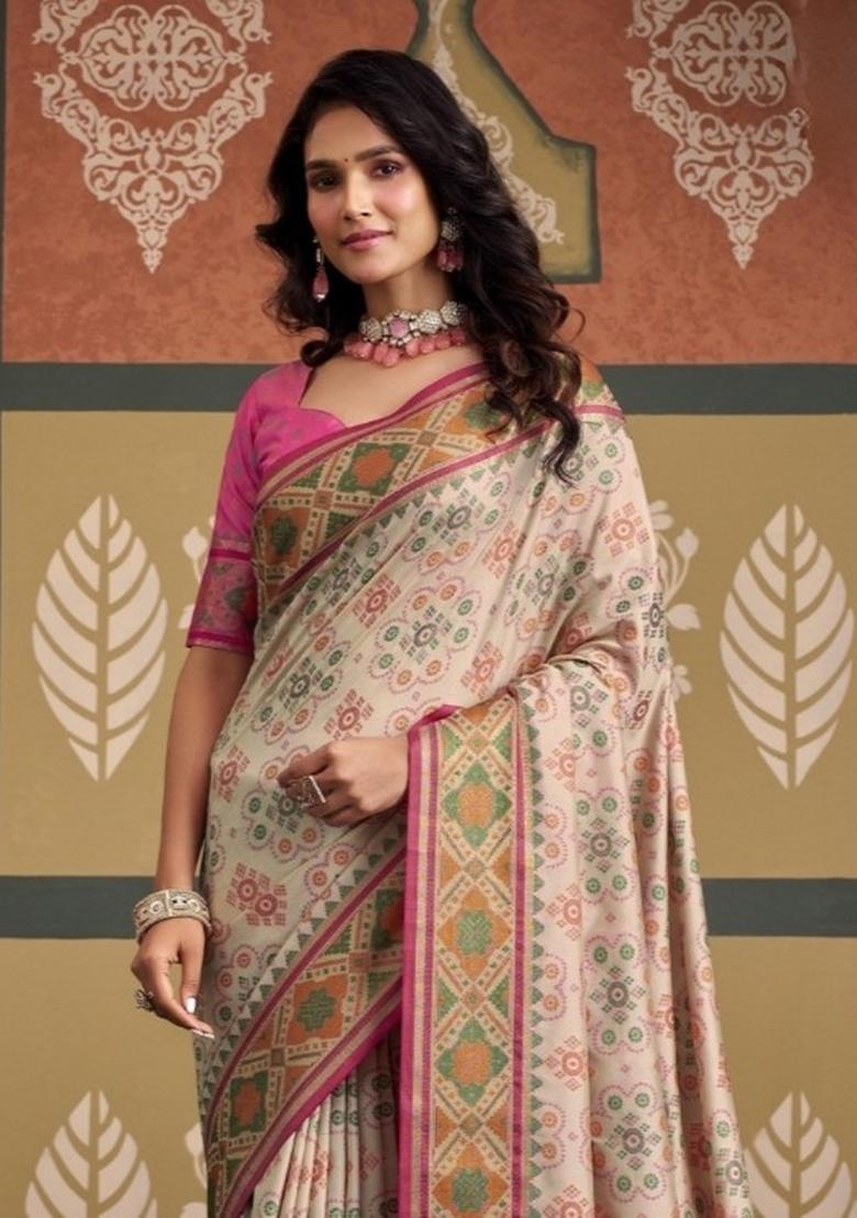 Off White Printed Silk Blend Saree Set - Indya