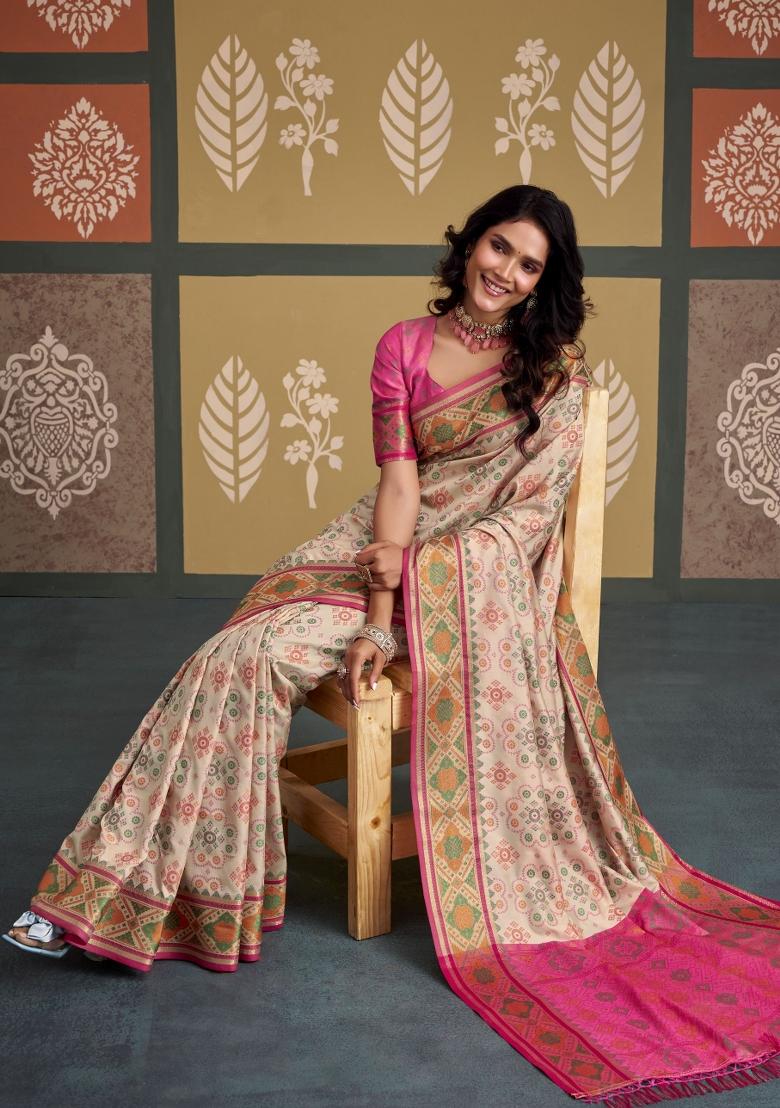 Off White Printed Silk Blend Saree Set - Indya