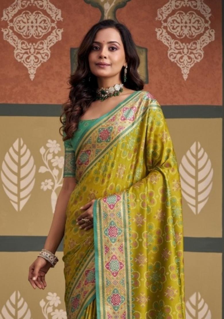 Sea Green Printed Silk Blend Saree Set - Indya