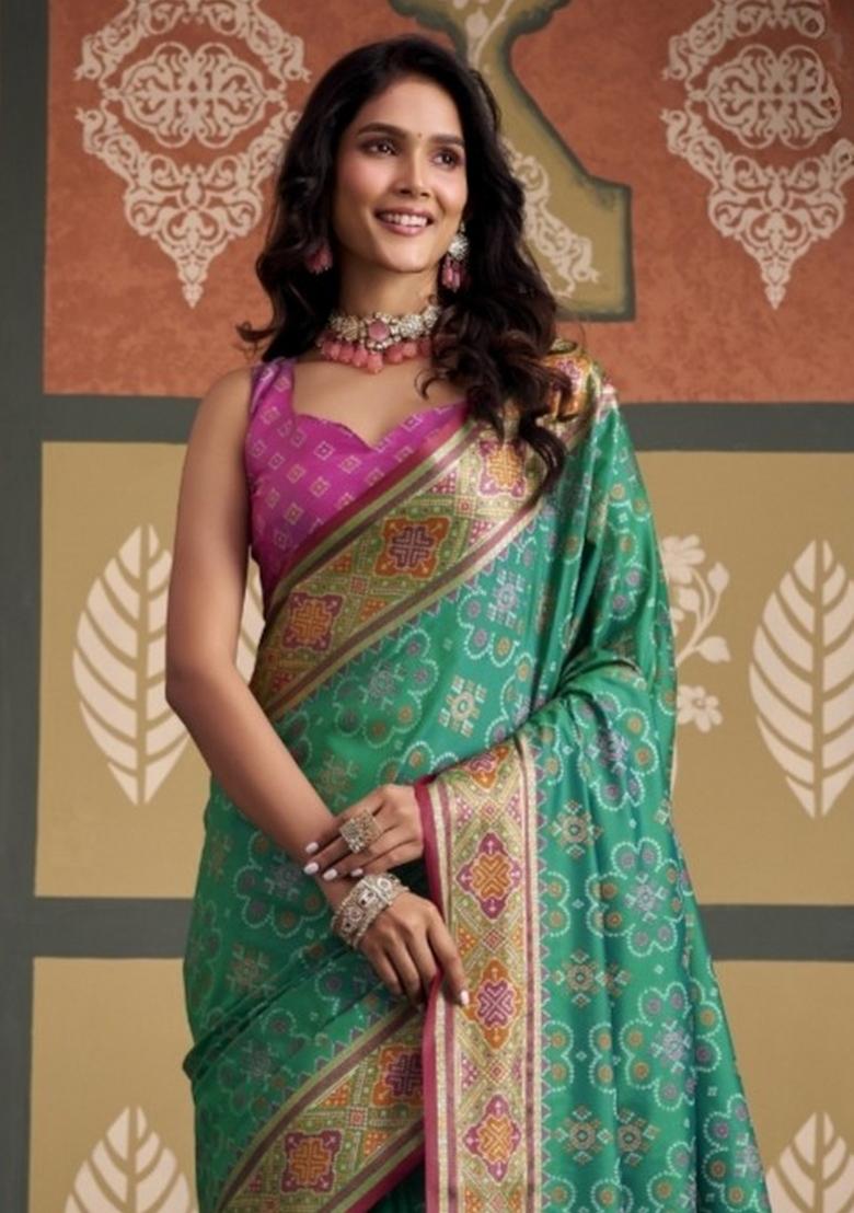 Green Printed Silk Blend Saree Set - Indya
