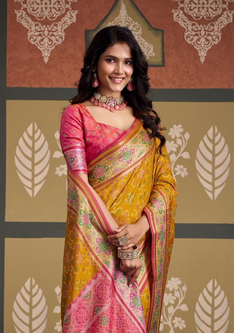 Yellow Printed Silk Blend Saree Set - Indya