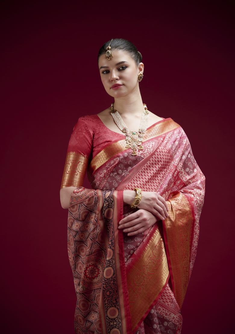 Red Printed Silk Blend Saree Set - Indya