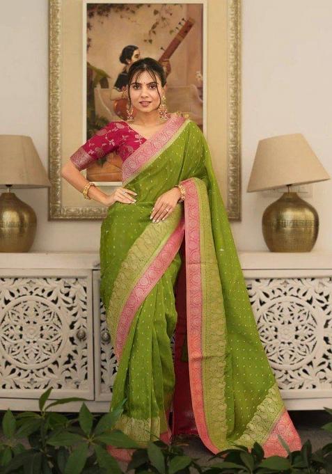Green Jacquard Silk Blend Saree Set