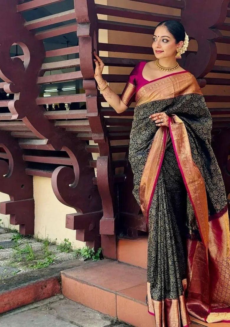 Black Jacquard Silk Blend Saree Set - Indya