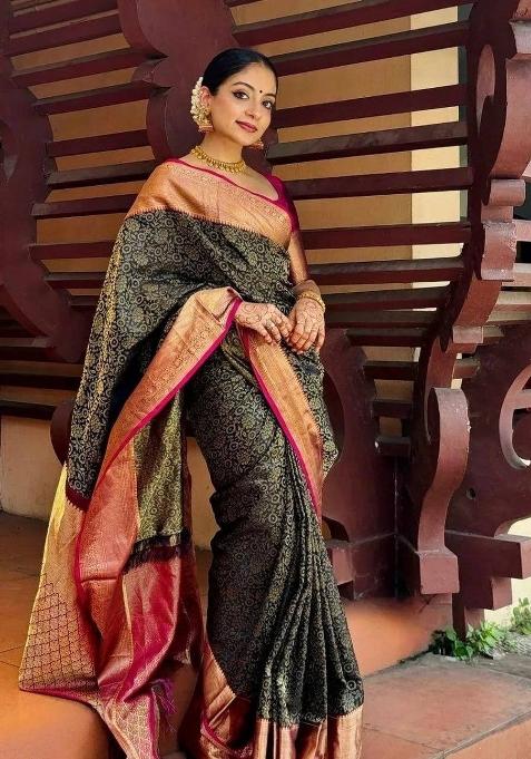 Black Jacquard Silk Blend Saree Set