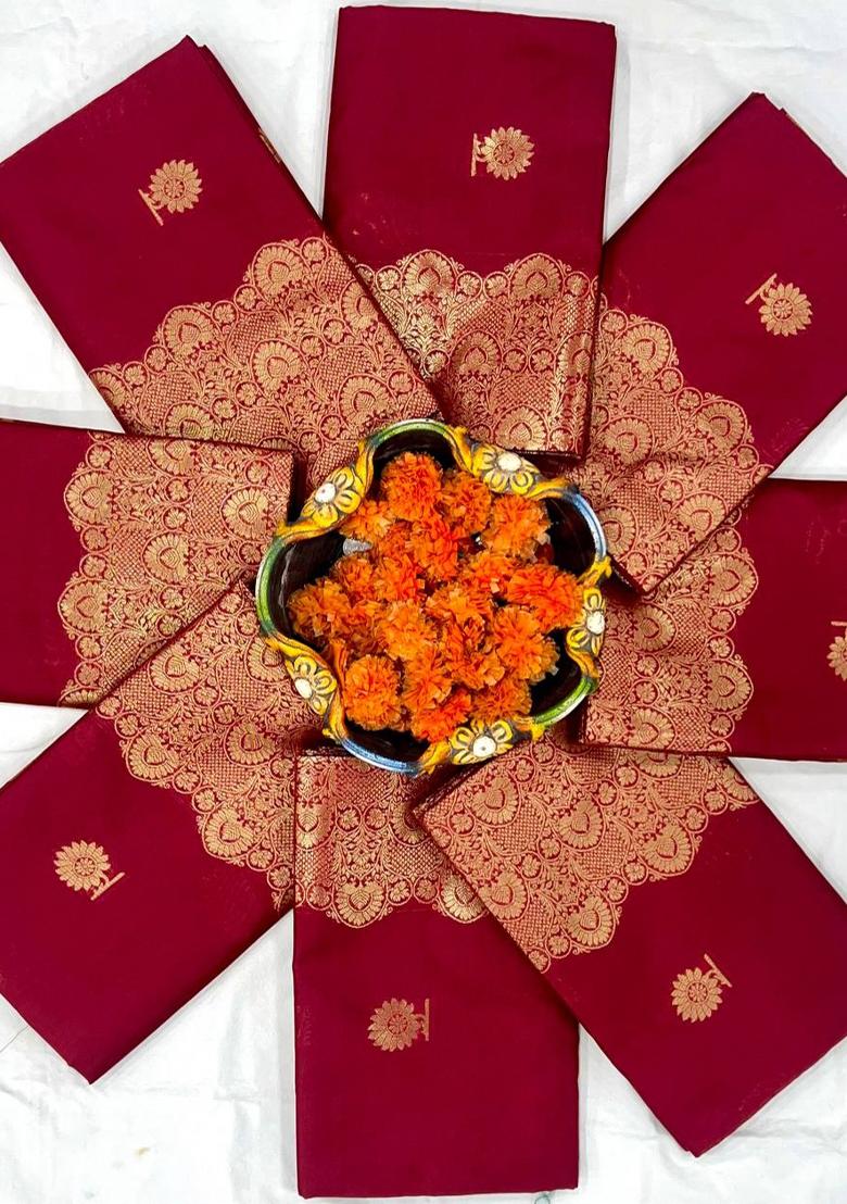 Maroon Jacquard Silk Blend Saree Set - Indya