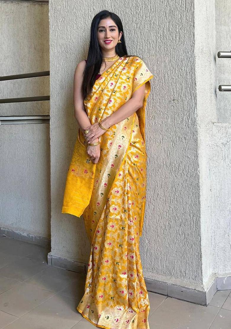 Mustard Jacquard Silk Blend Saree Set - Indya