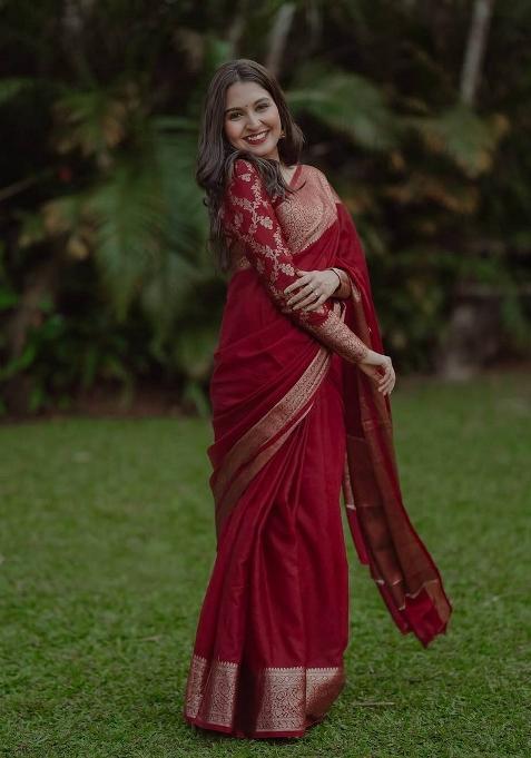 Red Jacquard Silk Blend Saree Set