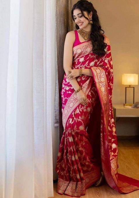 Pink Jacquard Silk Blend Saree Set