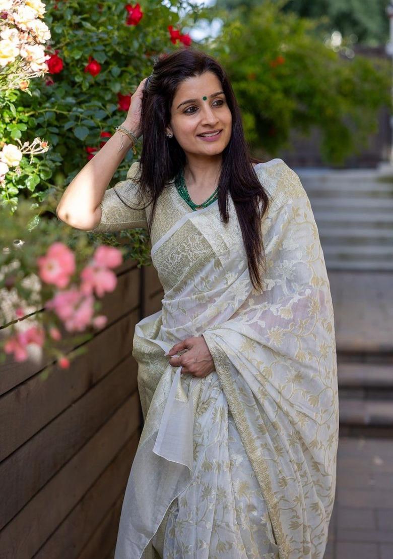 Off White Jacquard Silk Blend Saree Set - Indya