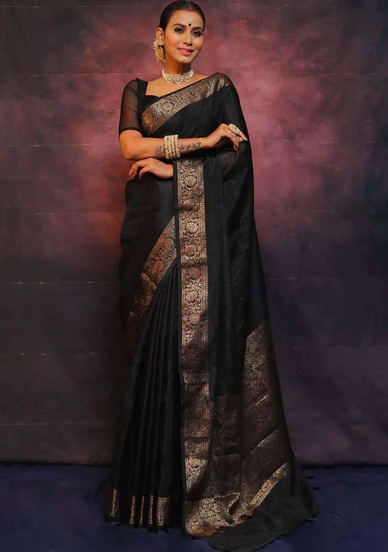 Black Jacquard Silk Blend Saree Set for Diwali | Wedding & Festive Wear - Indya