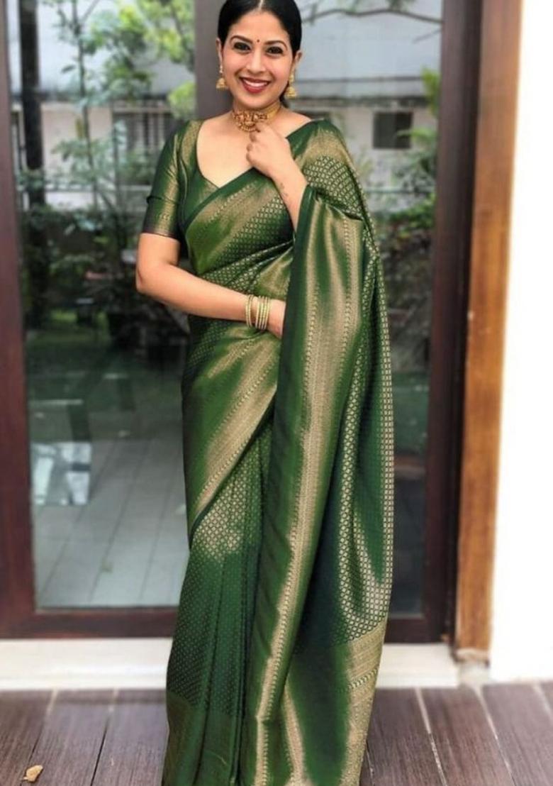 Green Jacquard Silk Blend Saree Set - Indya